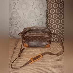 Louis Vuitton monogram bag